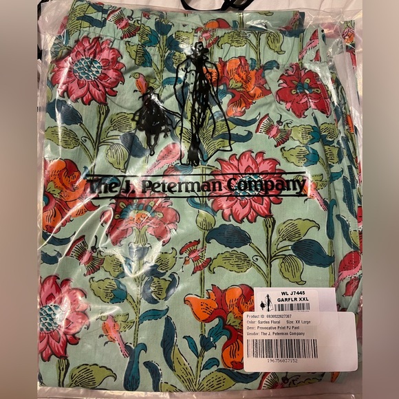 J. Peterman Provocative Print Pajama Set, XXL, new in bag - Picture 3 of 6